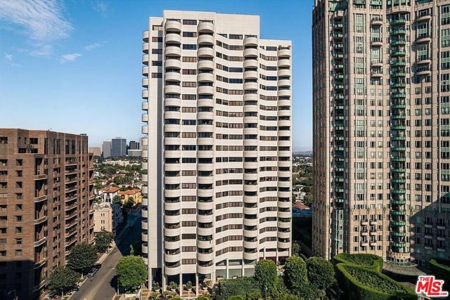10560 Wilshire Boulevard 404, Los Angeles, CA 90024 — photo 45 of 45