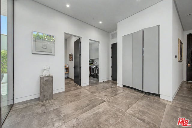 622 S Sycamore Avenue, Los Angeles, CA 90036 — photo 18 of 56