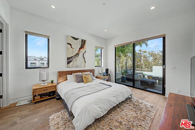 622 S Sycamore Avenue, Los Angeles, CA 90036 — photo 27 of 56