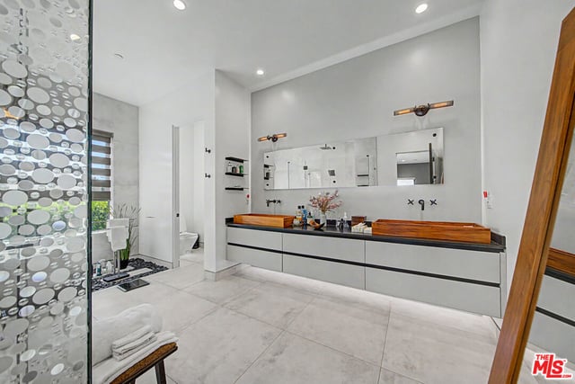 622 S Sycamore Avenue, Los Angeles, CA 90036 — photo 37 of 56