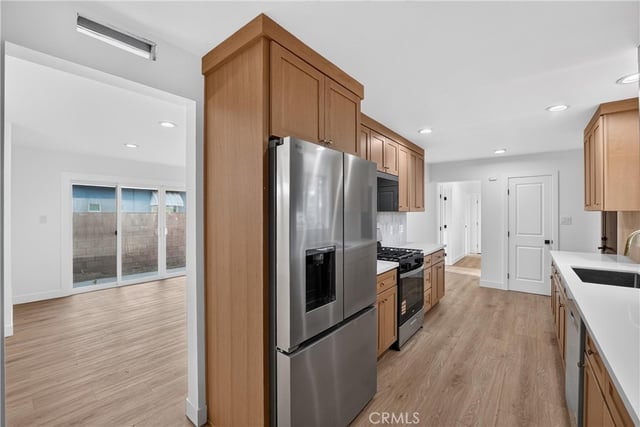 18153 Cohasset, Reseda, CA 91335 — photo 12 of 37