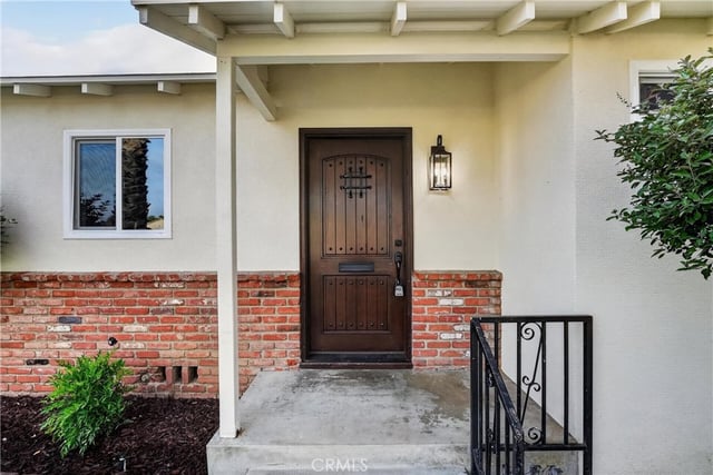 18153 Cohasset, Reseda, CA 91335 — photo 5 of 37