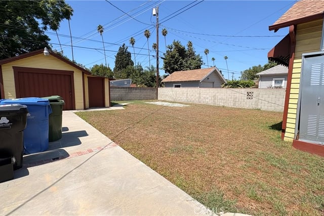 4139 2nd Ave, Los Angeles, CA 90008 — photo 3 of 16