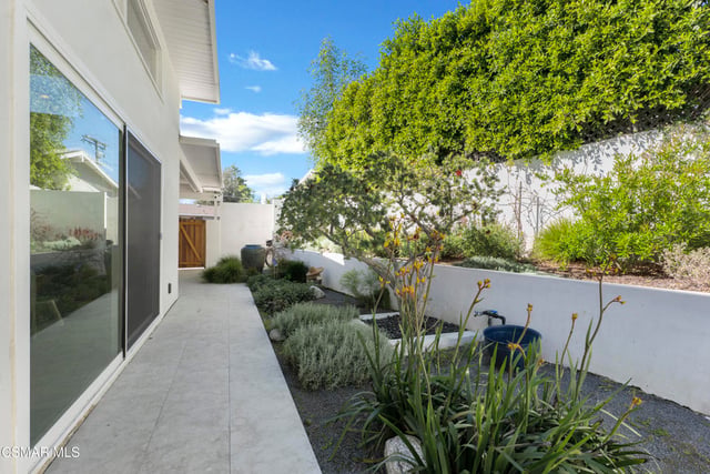 4500 Stark Avenue, Woodland Hills, CA 91364 — photo 34 of 39