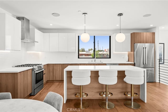971 N Starlight Court, Los Angeles, CA 90029 — photo 8 of 43