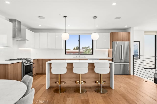 971 N Starlight Court, Los Angeles, CA 90029 — photo 9 of 43