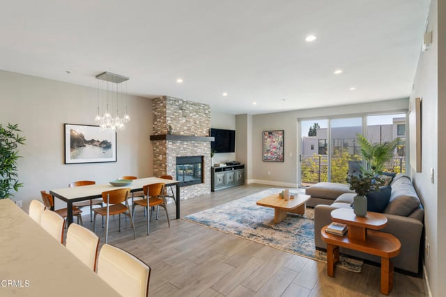 111 S De Lacey Avenue 304, Pasadena, CA 91105 — photo 2 of 59