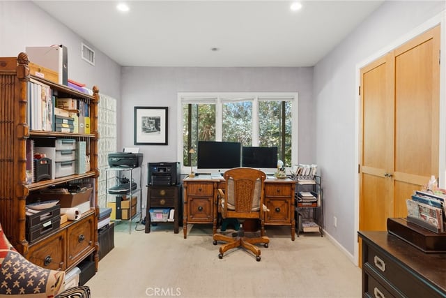 4956 Hood Drive, Woodland Hills, CA 91364 — photo 24 of 41