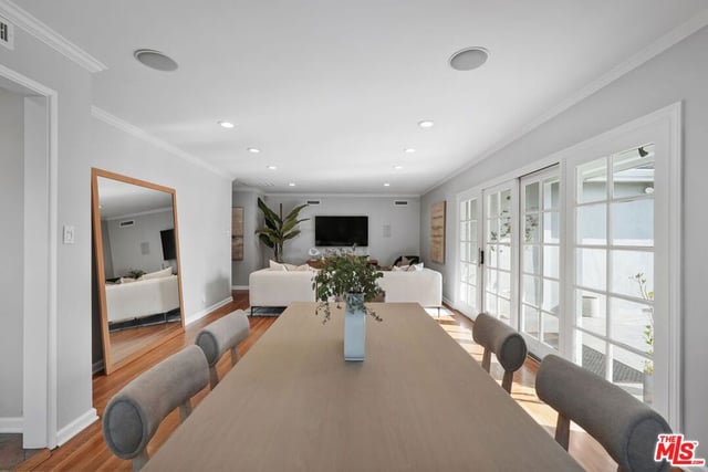 5812 S Garth Avenue, Los Angeles, CA 90056 — photo 17 of 56