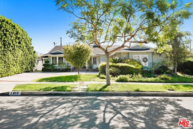 5812 S Garth Avenue, Los Angeles, CA 90056 — photo 3 of 56
