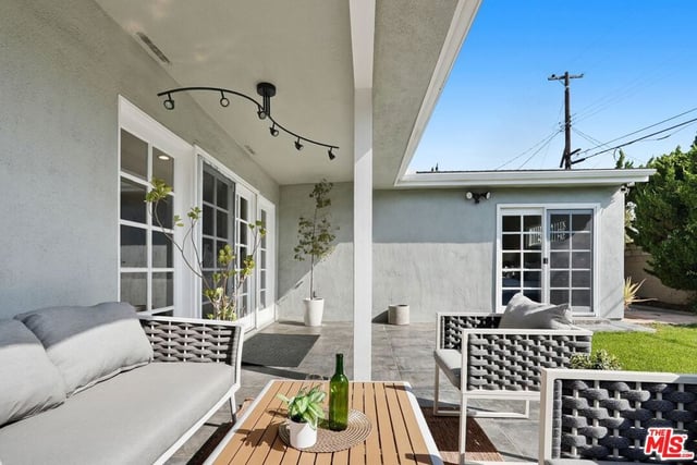5812 S Garth Avenue, Los Angeles, CA 90056 — photo 37 of 56