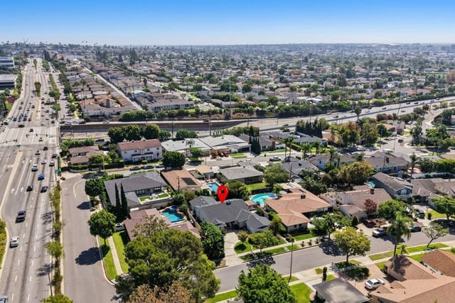 5812 S Garth Avenue, Los Angeles, CA 90056 — photo 53 of 56