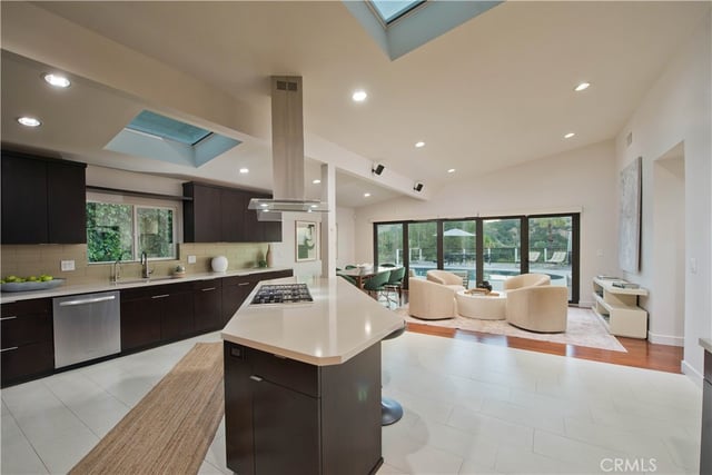 4347 Coronet, Encino, CA 91316 — photo 3 of 31