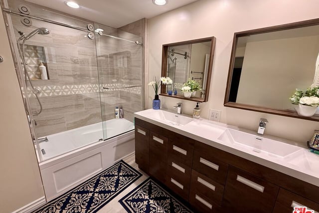 5429 Corbin Avenue, Los Angeles, CA 91356 — photo 23 of 44