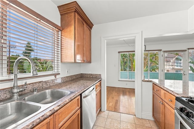 14934 Dickens Street 12A, Sherman Oaks, CA 91403 — photo 11 of 29