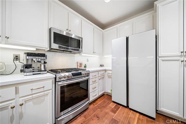 27616 Cobblestone Court, Valencia, CA 91354 — photo 12 of 50