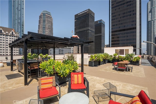 655 S Hope Street 704, Los Angeles, CA 90017 — photo 13 of 21