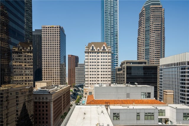 655 S Hope Street 704, Los Angeles, CA 90017 — photo 16 of 21