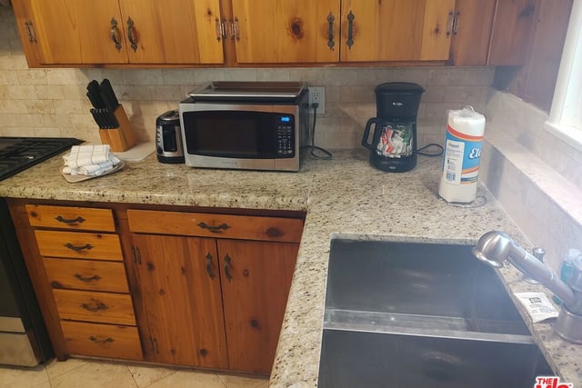 9814 Baden Avenue, Chatsworth, CA 91311 — photo 42 of 50