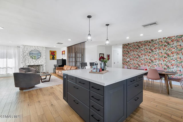 11 Teasdale Street, Thousand Oaks, CA 91360 — photo 11 of 52