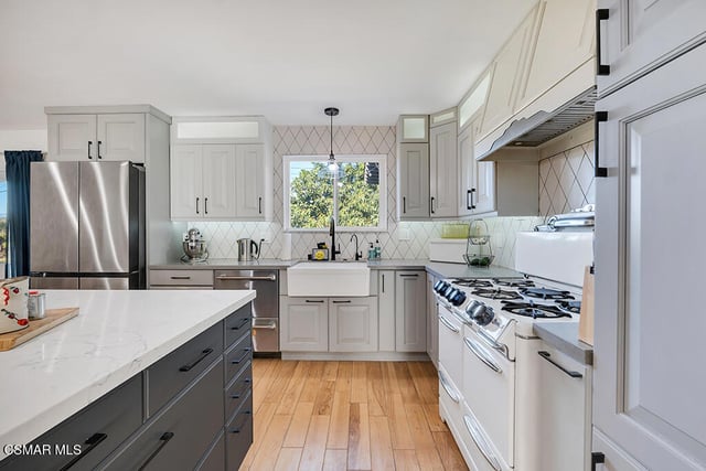 11 Teasdale Street, Thousand Oaks, CA 91360 — photo 13 of 52