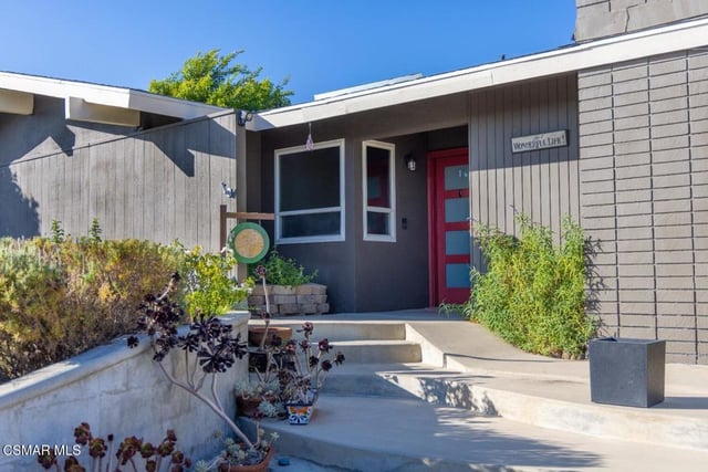 11 Teasdale Street, Thousand Oaks, CA 91360 — photo 2 of 52