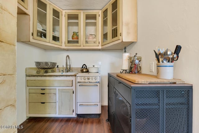 11 Teasdale Street, Thousand Oaks, CA 91360 — photo 28 of 52