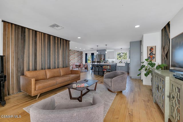 11 Teasdale Street, Thousand Oaks, CA 91360 — photo 5 of 52