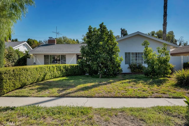 9414 Donna, Northridge, CA 91324 — photo 32 of 35