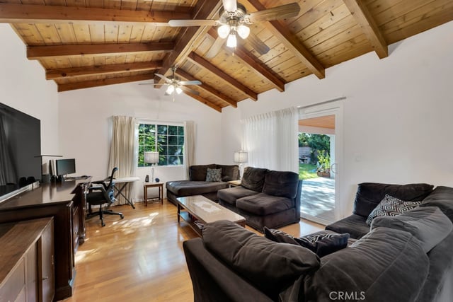 9414 Donna, Northridge, CA 91324 — photo 4 of 35