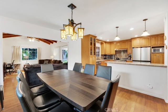 9414 Donna, Northridge, CA 91324 — photo 7 of 35