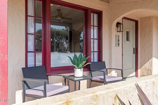 199 S Catalina Street, Ventura, CA 93001 — photo 4 of 30