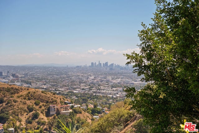 8148 Mannix Drive, Los Angeles, CA 90046 — photo 2 of 42