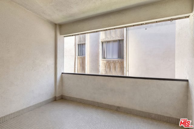 5651 Sumner Way 203, Culver City, CA 90230 — photo 11 of 32