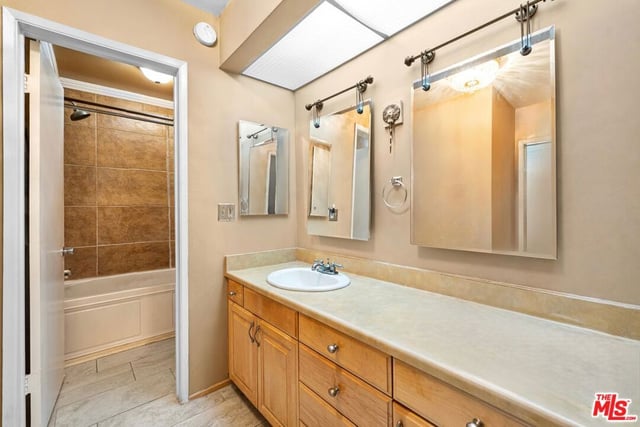 5651 Sumner Way 203, Culver City, CA 90230 — photo 13 of 32