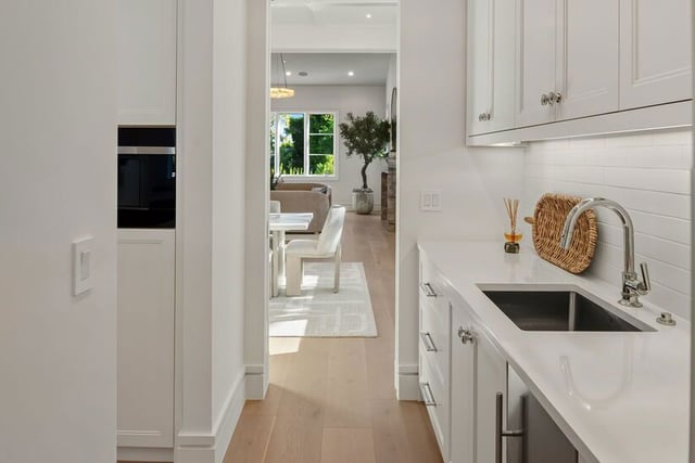 1675 San Remo Drive, Pacific Palisades, CA 90272 — photo 13 of 41