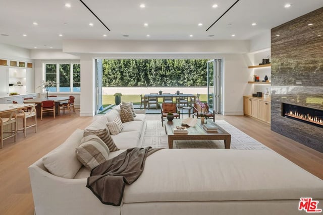 1675 San Remo Drive, Pacific Palisades, CA 90272 — photo 15 of 41