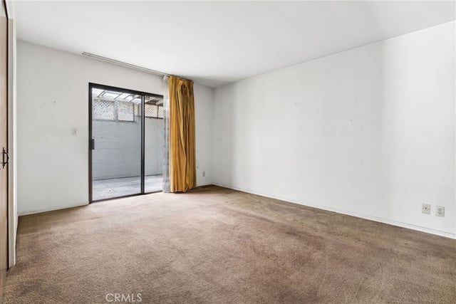 2431 Claremont, Los Angeles, CA 90027 — photo 39 of 72