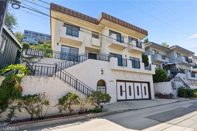 2431 Claremont, Los Angeles, CA 90027 — photo 5 of 72