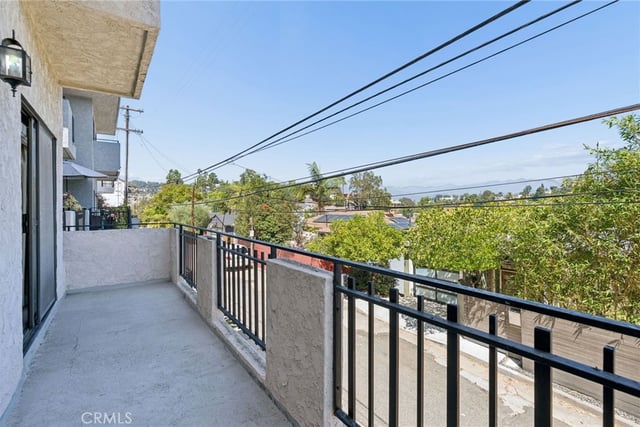 2431 Claremont, Los Angeles, CA 90027 — photo 59 of 72