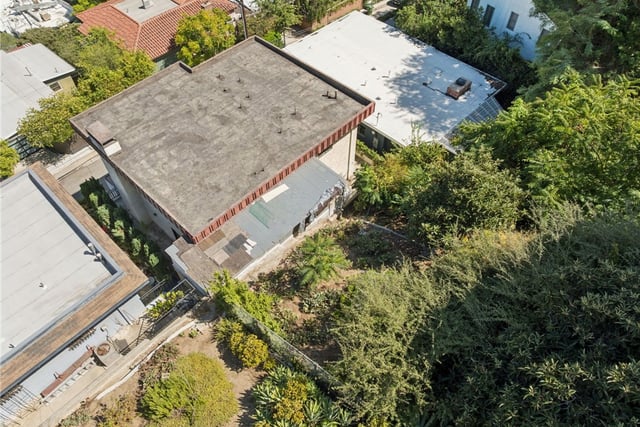 2431 Claremont, Los Angeles, CA 90027 — photo 64 of 72