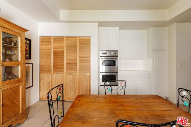 10336 Almayo Avenue 302, Los Angeles, CA 90064 — photo 12 of 29