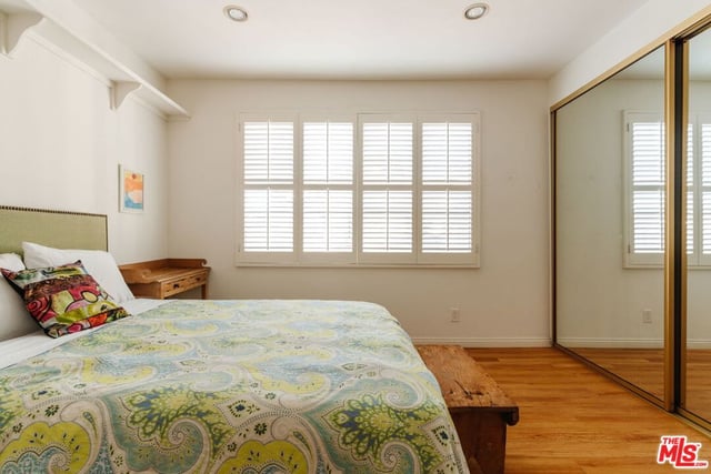 10336 Almayo Avenue 302, Los Angeles, CA 90064 — photo 24 of 29