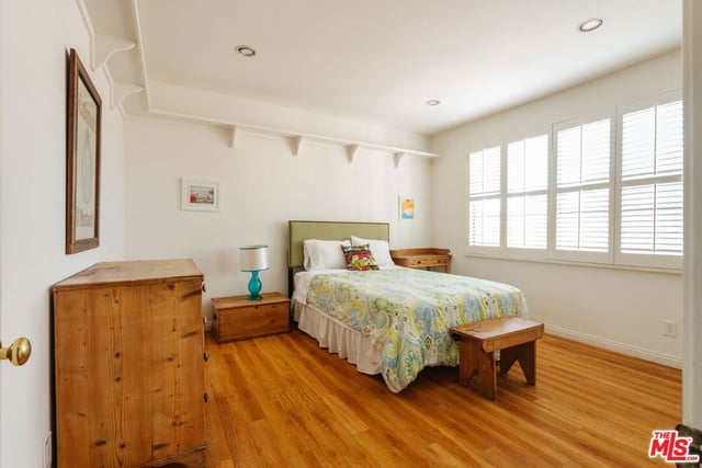 10336 Almayo Avenue 302, Los Angeles, CA 90064 — photo 25 of 29