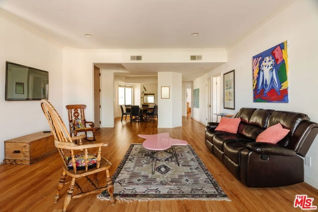 10336 Almayo Avenue 302, Los Angeles, CA 90064 — photo 6 of 29