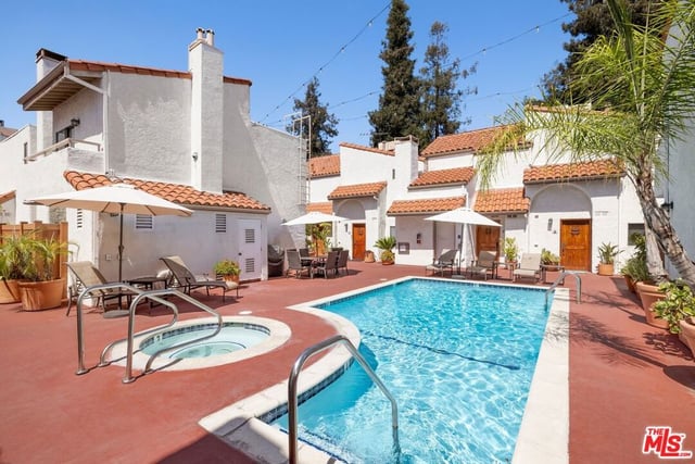 10926 Bluffside Drive 19, Los Angeles, CA 91604 — photo 11 of 13
