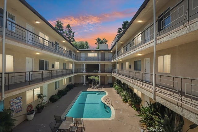 4358 Mammoth Avenue 14, Sherman Oaks, CA 91423 — photo 27 of 30