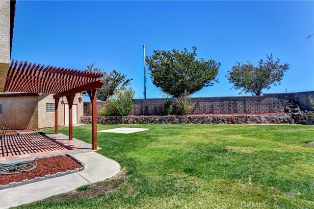 38016 Ranier, Palmdale, CA 93552 — photo 3 of 36