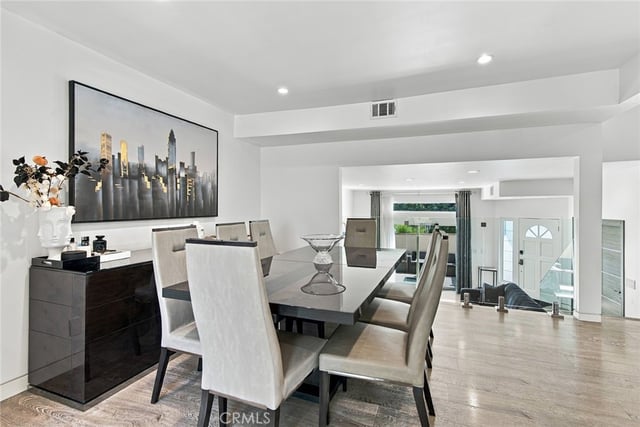 7100 Balboa Boulevard 807, Lake Balboa, CA 91406 — photo 6 of 22