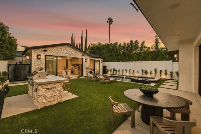 16658 Addison, Encino, CA 91436 — photo 3 of 46